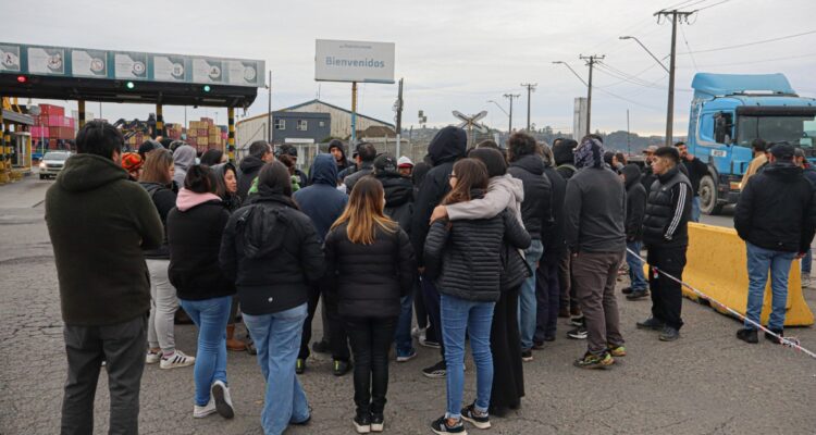 TRABAJADORES EVENTUALES SERÁN FORMALIZADOS POR QUERELLA DE PUERTO CORONEL