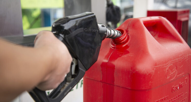 expertos aclararon que se trata más de un movimiento político que estabilizará el precio de la parafina alrededor de los $1050, “pero no así, una baja que pueda pronunciarse en el tiempo