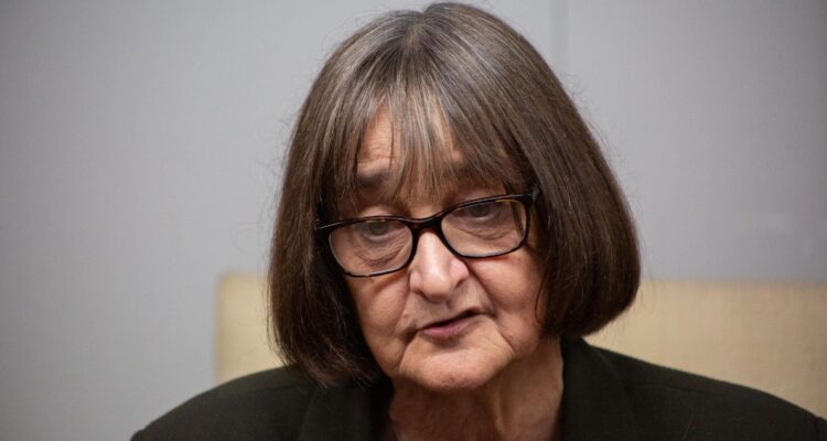 Rectora Devés envía carta a comunidad de la Universidad de Chile tras fin de “acampe” pro Palestina