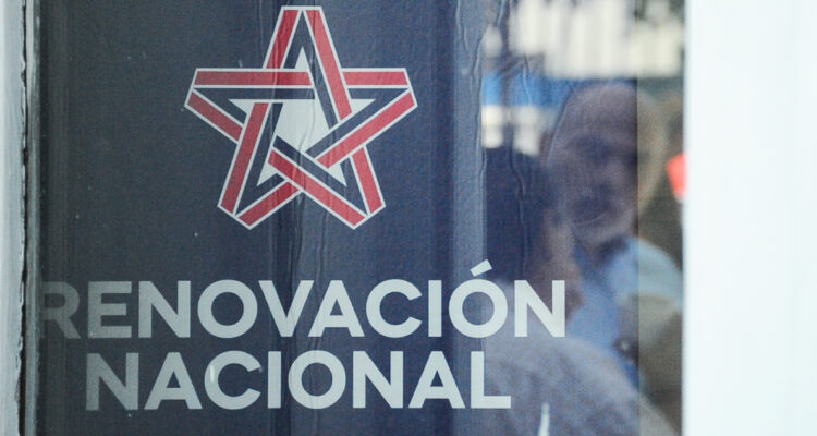 Comisión política RN evalúa censura a mesa que dirige Galilea por error en inscripción de concejales