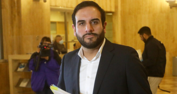 RN denuncia al concejal Felipe Cruz por violenta agresión a Andrea Balladares