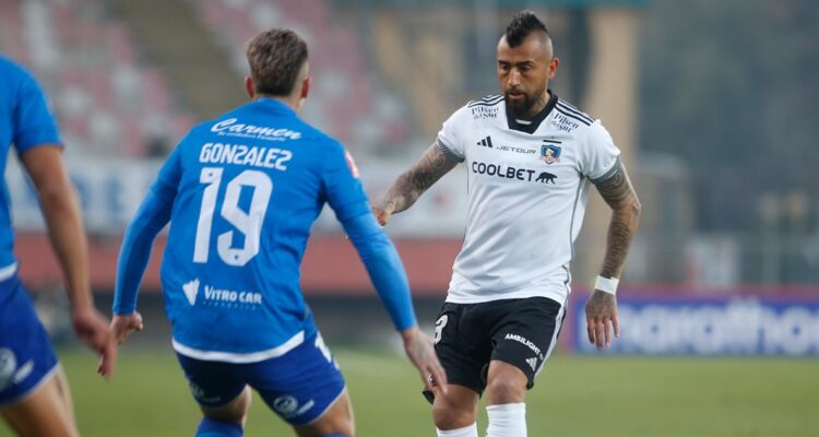 Santa Cruz y Colo Colo igualaron por Copa Chile.