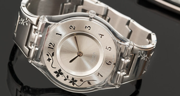 La relojera Swatch reporta malos resultados ante caída de la demanda de artículos de lujo en China