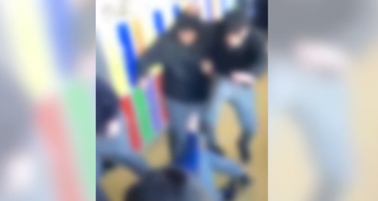 Pelea liceo de Angol