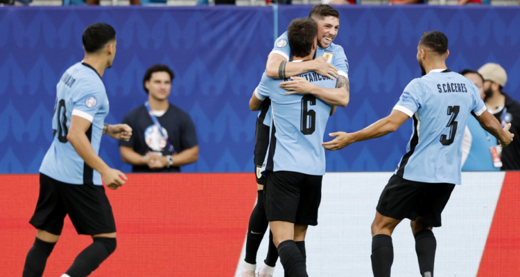 Uruguay doblega a Canadá y se queda con el bronce en la Copa América.