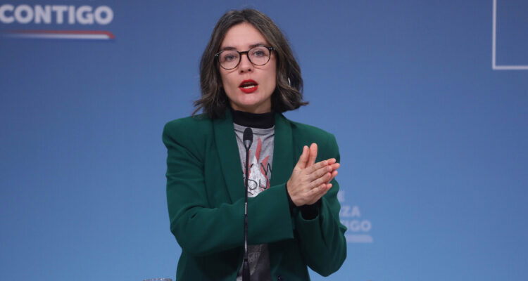 Vallejo desdramatiza respaldo del PC al triunfo de Maduro pese a postura de Boric: “No es nada nuevo”
