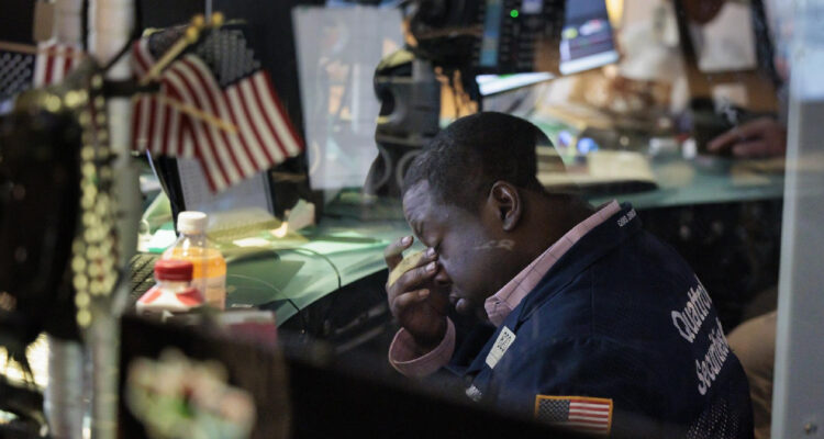 El Nasdaq y el S&P 500 sufren su peor semana desde abril al desinflarse el bum tecnológico