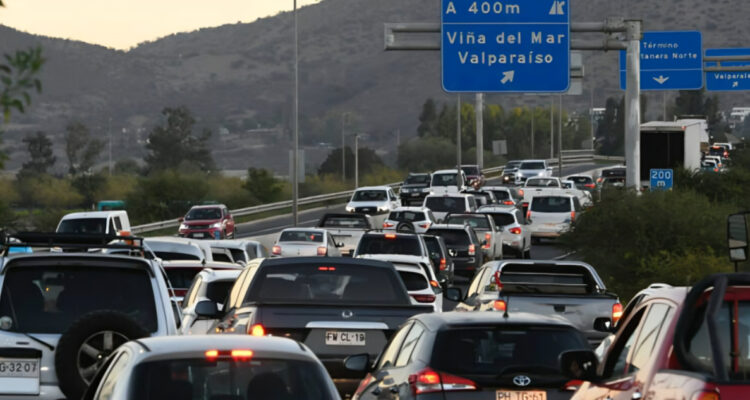 “18 XL” marcará récord: esperan que más de 1 millón de autos salgan de Santiago