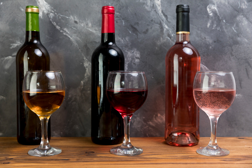 Qué tipos de vinos existen: blanco, tinto y rosé