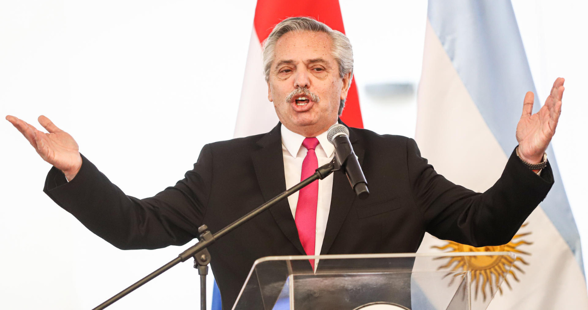 Fernández busca prohibir que difundan sus videos íntimos en medios, redes y Google