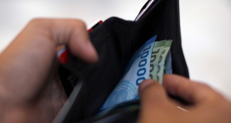 Imagen de contexto para la nota: Comisión rechaza idea de legislar proyecto de séptimo retiro.