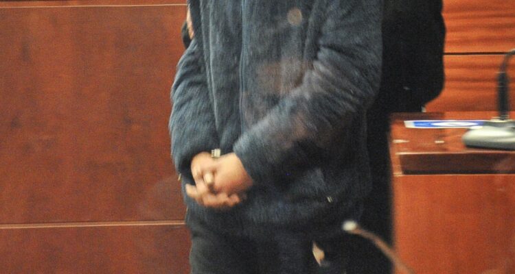 ADOLESCENTES QUEDAN INTERNACIÓN PROVISORIA POR ROBO A CONDUCTOR DE APLICACIÓN EN VALDIVIA