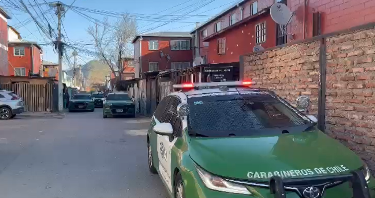 Al menos 2 muertos y un herido grave deja balacera en vía pública de Puente Alto