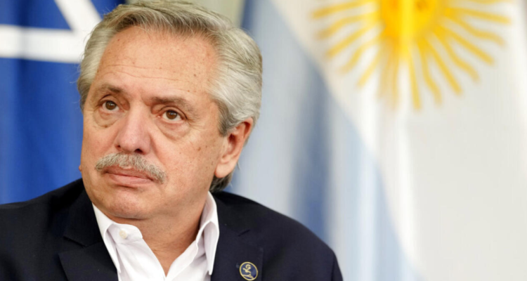 Allanan departamento de Alberto Fernández por causa de violencia de género contra Fabiola Yáñez