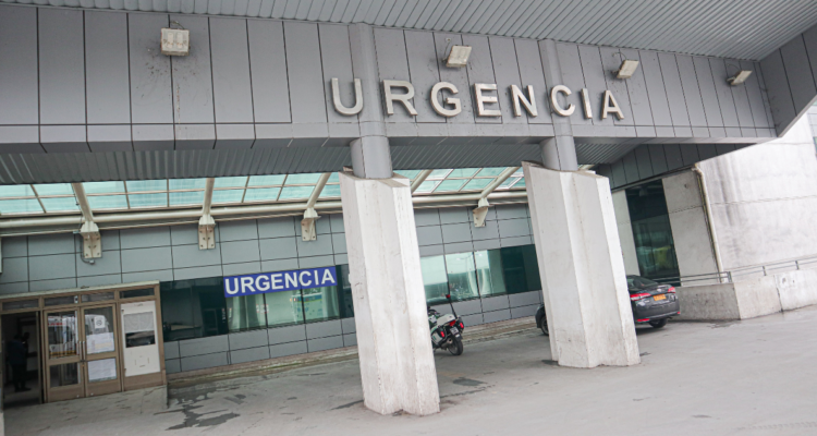 anciano atacado por pitbulls