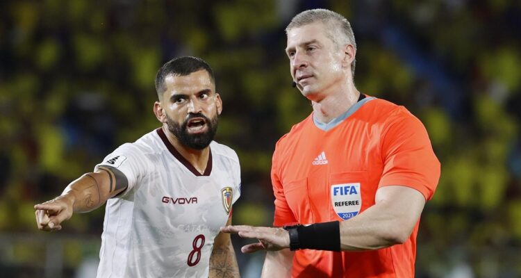Anderson Daronco arbitrará el Junior vs Colo Colo de Copa Libertadores.