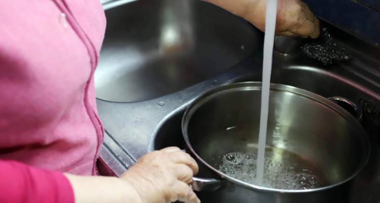 Agua por falla de sistemas de APR por cortes de suministro eléctrico