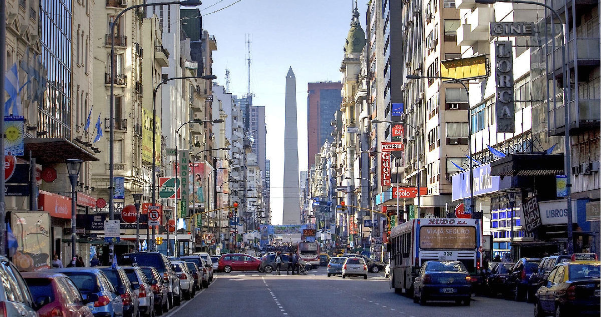 Gobierno de Argentina decreta una nueva subida en los precios del gas y el transporte