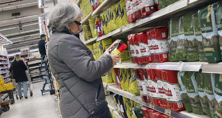 Más que países europeos: Argentina tiene el mayor costo de vida en Latinoamérica, según estudio