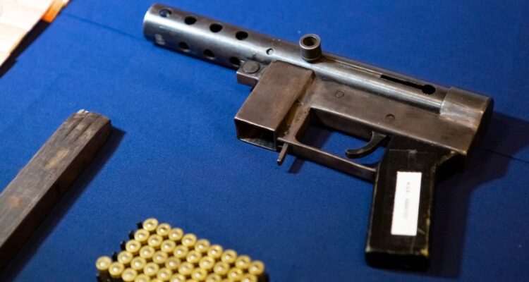 Gobierno lanza campaña para fomentar la entrega de información anónima sobre tráfico de armas ilegales