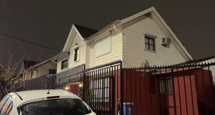 Violento asalto contra adultos mayores en La Florida: mujer recién operada fue agredida y amarrada