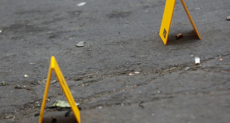 Casquillos de bala en el suelo por asesinato en Penco