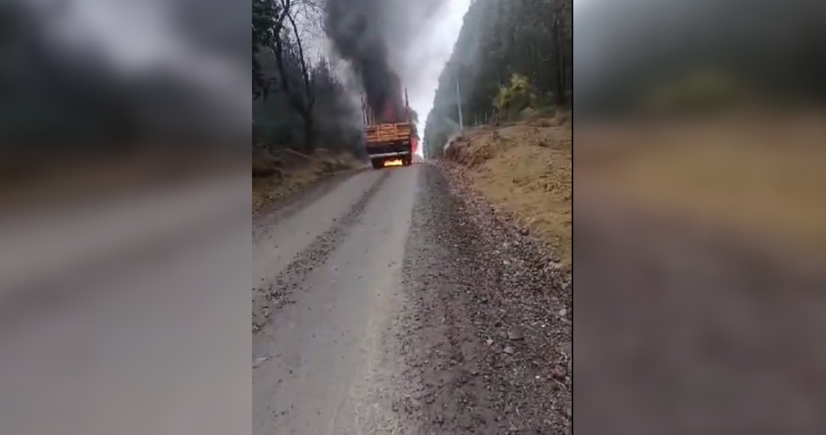 Camión destruido durante ataque incendiario en Collipulli