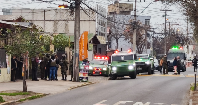 Balacera en fiesta en Pedro Aguirre Cerda deja a dos lesionados atacante se parapetó en domicilio