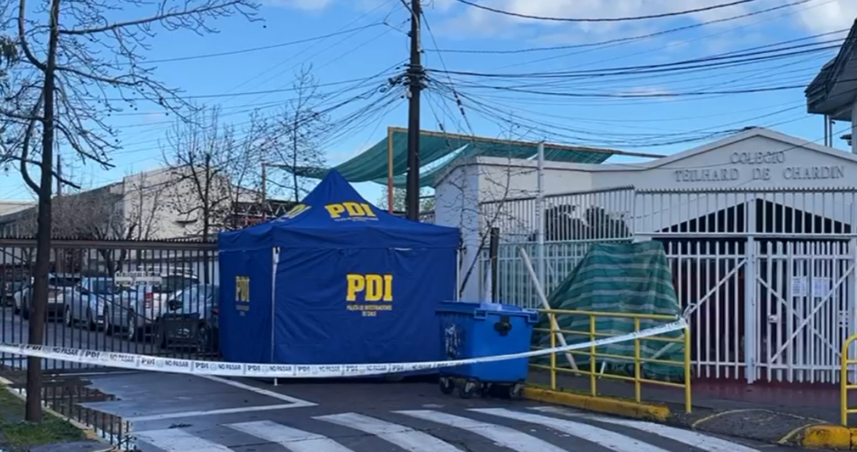 Encuentran cadáver al exterior de un colegio en La Florida