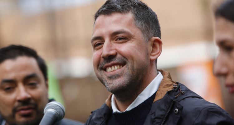 Candidato a alcalde por La Florida se somete a test de drogas: pide a sus contrincantes hacer lo mismo