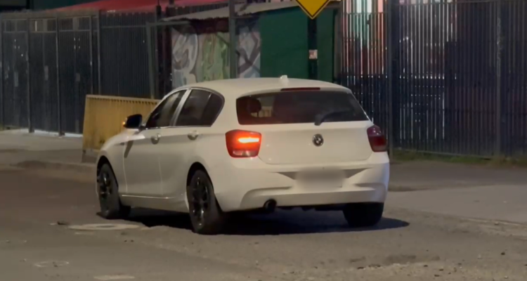 Carabinero repele a tiros asalto en su contra en La Granja: habría herido a dos delincuentes