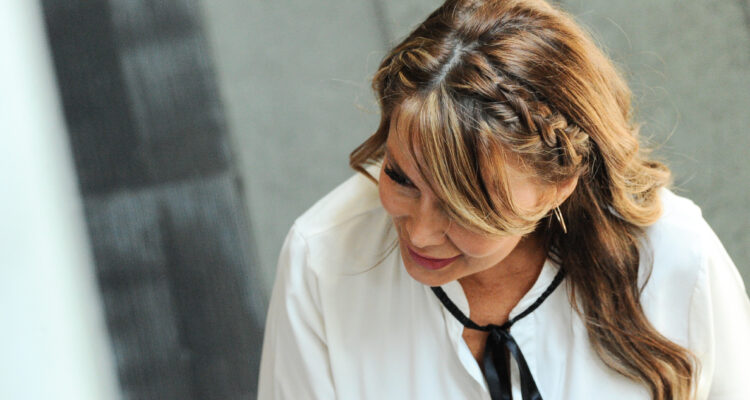 Déficit presupuestario en Maipú habría aumentado 1.426% durante administración de Cathy Barriga