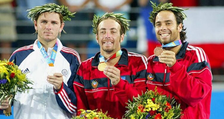 Mardy Fish, quien perdió con Nicolás Massú en Atenas 2024, fue ridiculizado por hincha chileno durante París 2024.