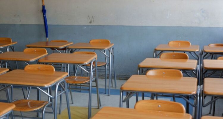Estas son las 43 comunas del país que hoy no tendrán clases: hay otros 600 establecimientos afectados