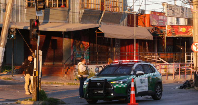 Clausuran discoteca en Lo Prado tras asesinato de mujer colombiana en medio de balacera