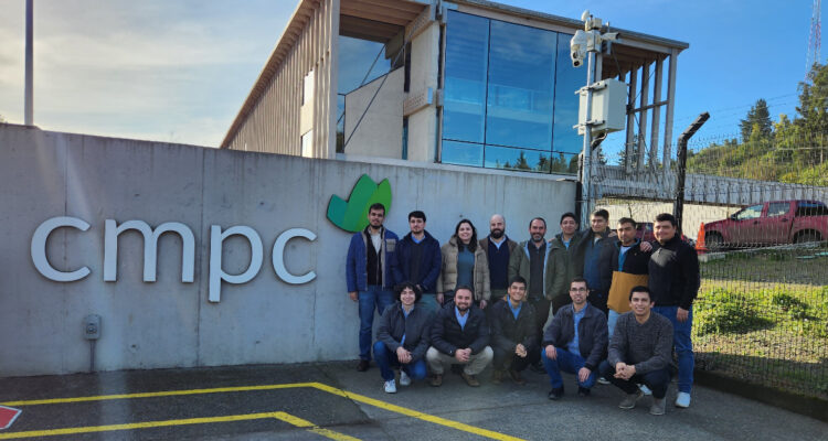 CMPC firma convenio para optimizar operaciones en Chile y Brasil con inteligencia artificial