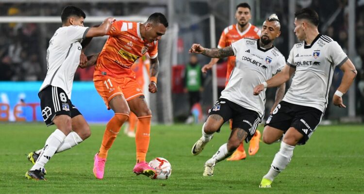 Cobreloa recibe a Colo Colo por el Campeonato Nacional 2024.