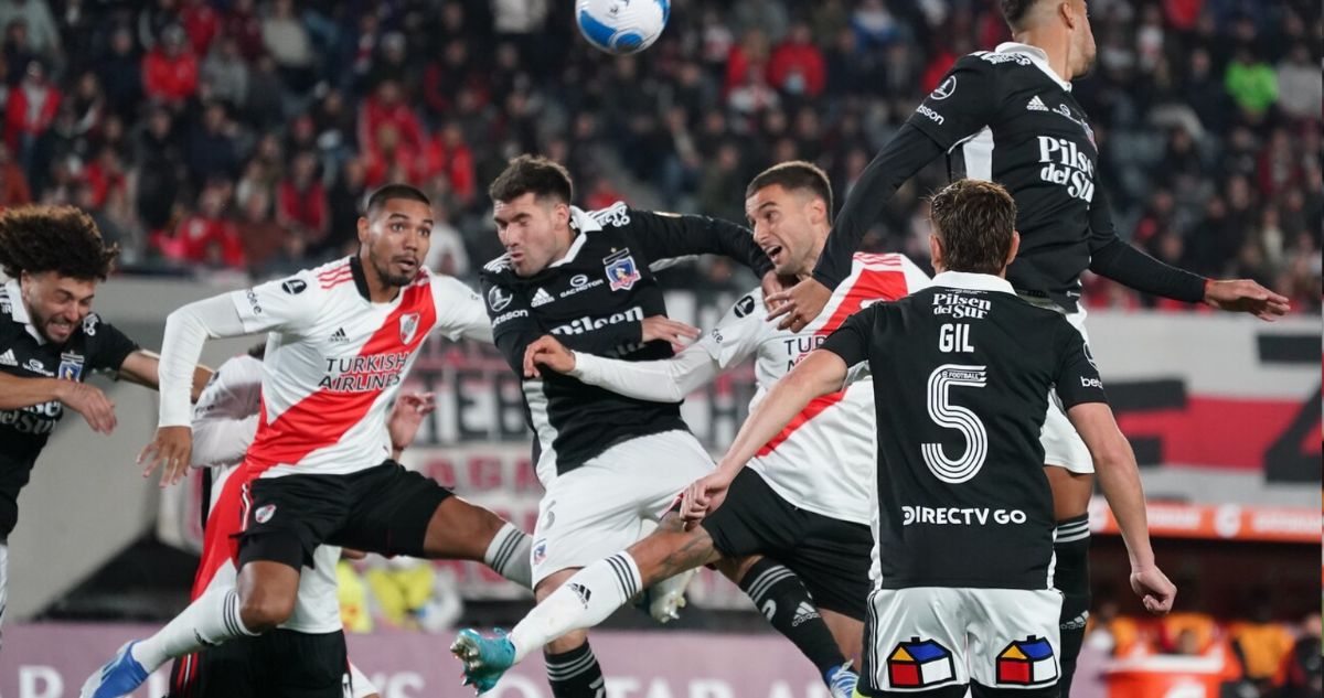 Colo Colo River Libertadores