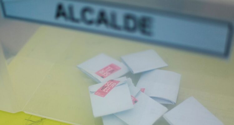 Revisa las 4 comunas de Chile donde hay un solo candidato a alcalde para las elecciones generales de octubre del 2024 y qué pasa en estos casos.