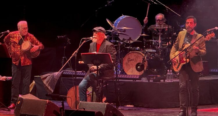 Congreso festejó 55 años sin nostalgias y con duetos históricos