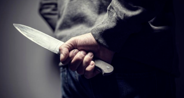 Apuñalan a un hombre de 28 años dentro de un microbús en el centro de Concepción