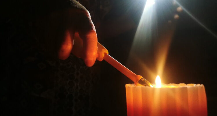 “Megacorte” de luz: Sernac oficia a siete compañías eléctricas tras problemas por sistema frontal