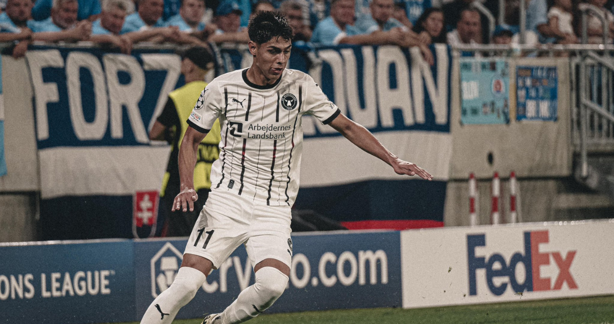 Dario Osorio tuvo la igualdad, pero el vertical le negó la posibilidad y el Midtjylland cayó en su sueño de Champions League.