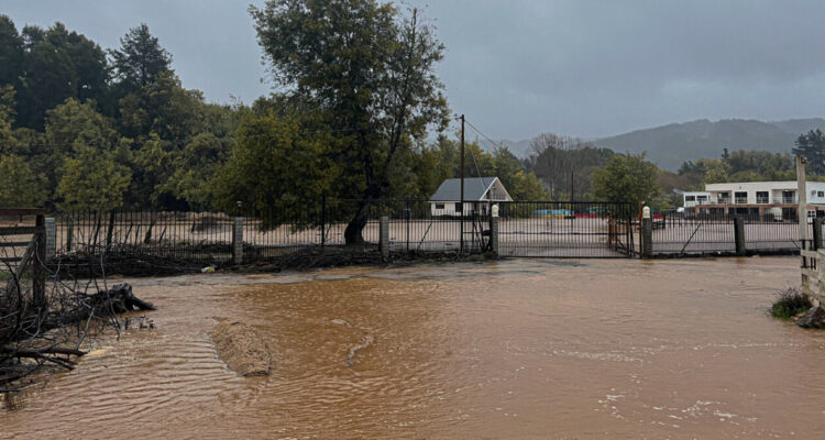 Declaran Alerta Roja para las provincias de Arauco y Concepción por desborde