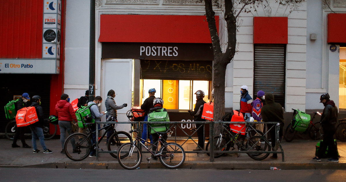 No corresponde: Sernac le pide explicaciones a todas las empresas de delivery por el 10% de propina