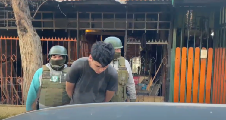 Bloque Antiencerronas de Carabineros detiene a delincuente acusado de realizar tour delictual