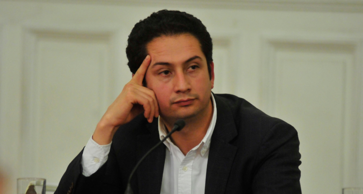 Imagen de Diego Ancalao por Caso Convenios y el gobernador Vallespín