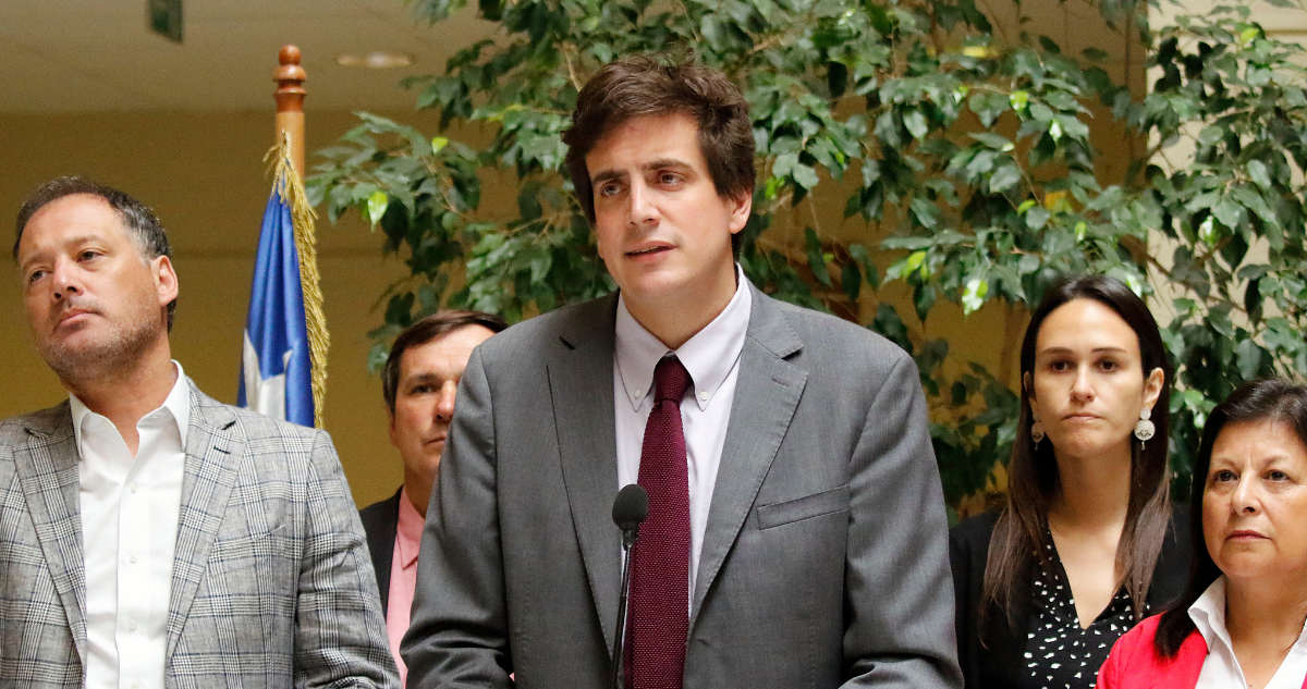 Diputados RN solicitan a Michelle Bachelet renunciar a sueldo vitalicio en caso de ser candidata