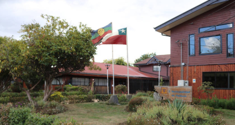 Denuncian en Contraloría a alcalde de Paillaco por ejercer como médico en postas rurales