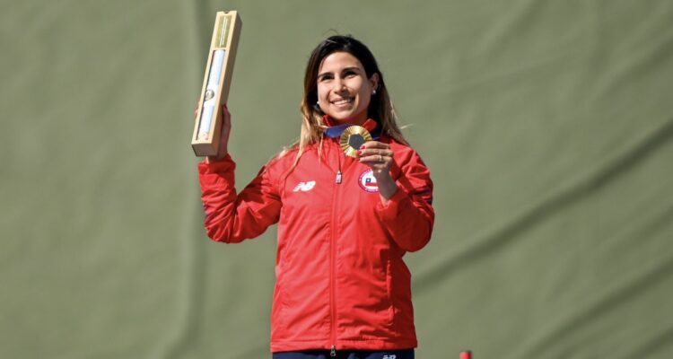 Francisca Crovetto se aseguró millonario premio con su medalla de oro en París 2024.